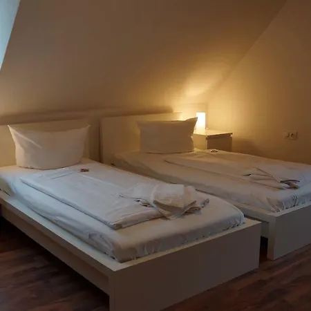 Postbauer-heng Hotel